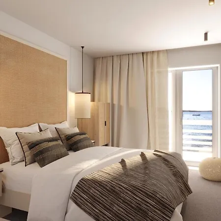 Bay Hvar 4*