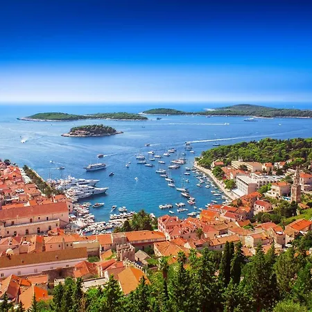 Bay Hvar 4* هفار
