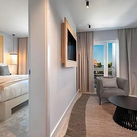 Bay Hvar Hotel 4*