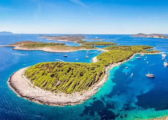 Bay Hvar 4*
